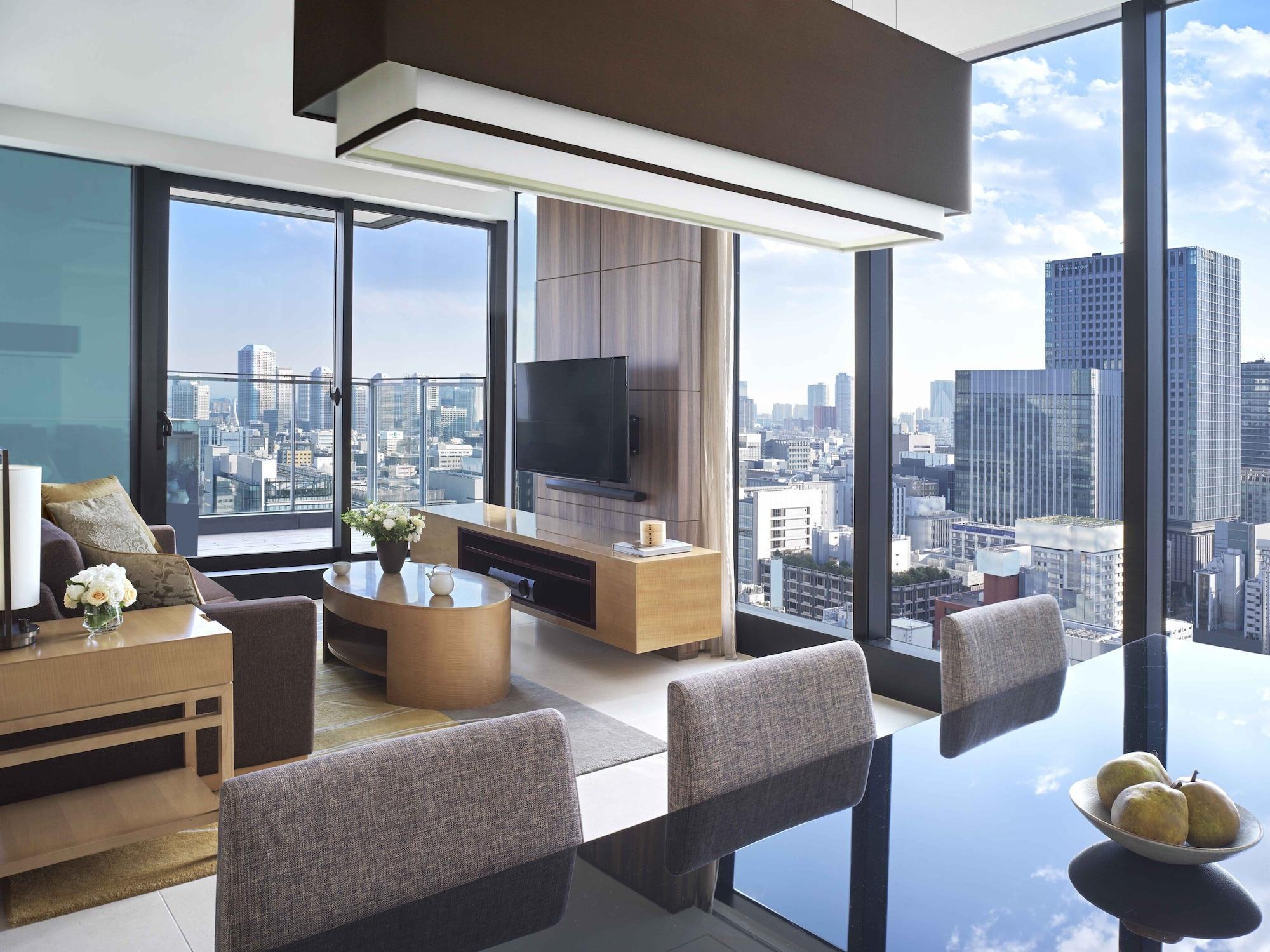 Oakwood Premier Tokyo Hotel Kültér fotó A living room in a condominium