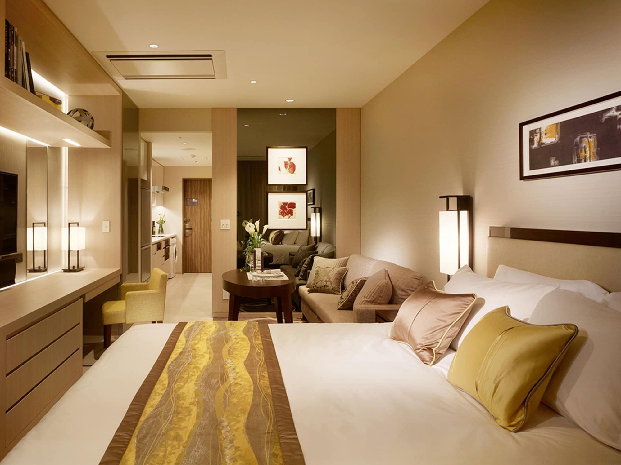 Oakwood Premier Tokyo Hotel Kültér fotó A room at the hotel